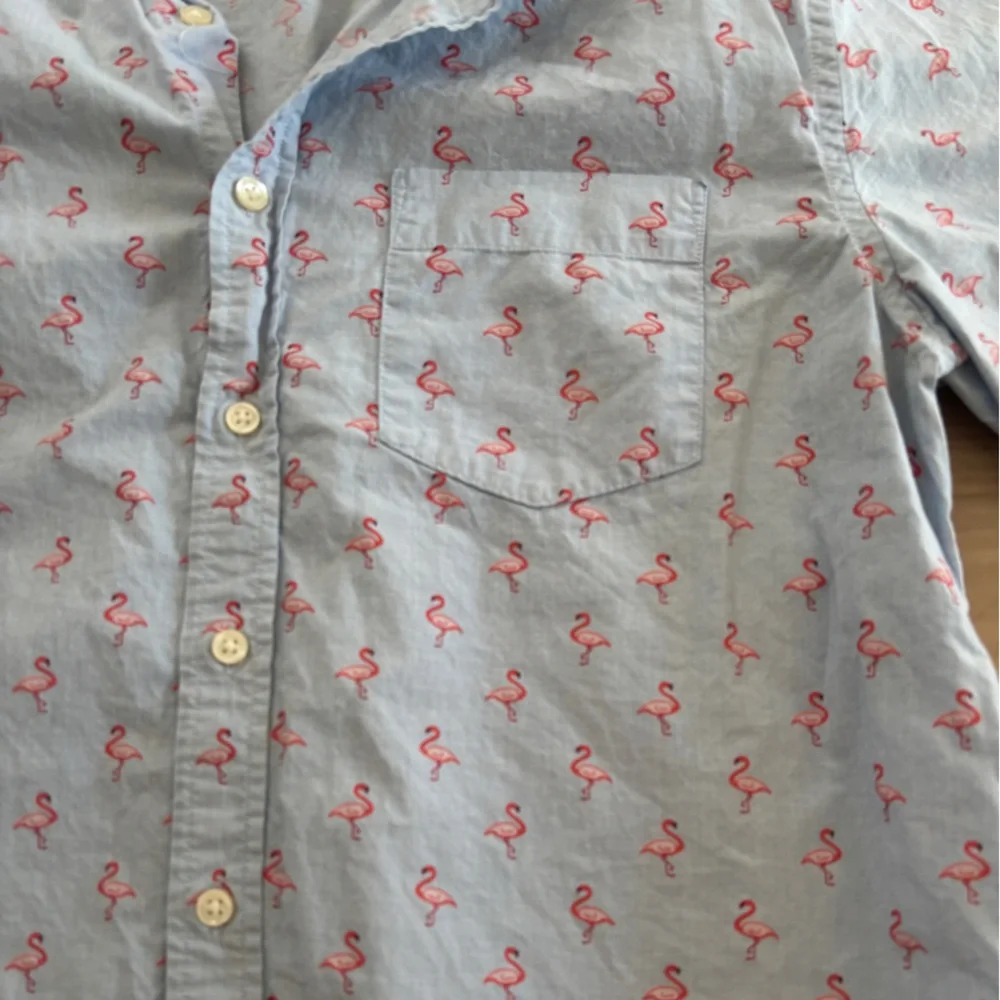 Banana Republic Light Gray Shirt with Pink Flamingo Print